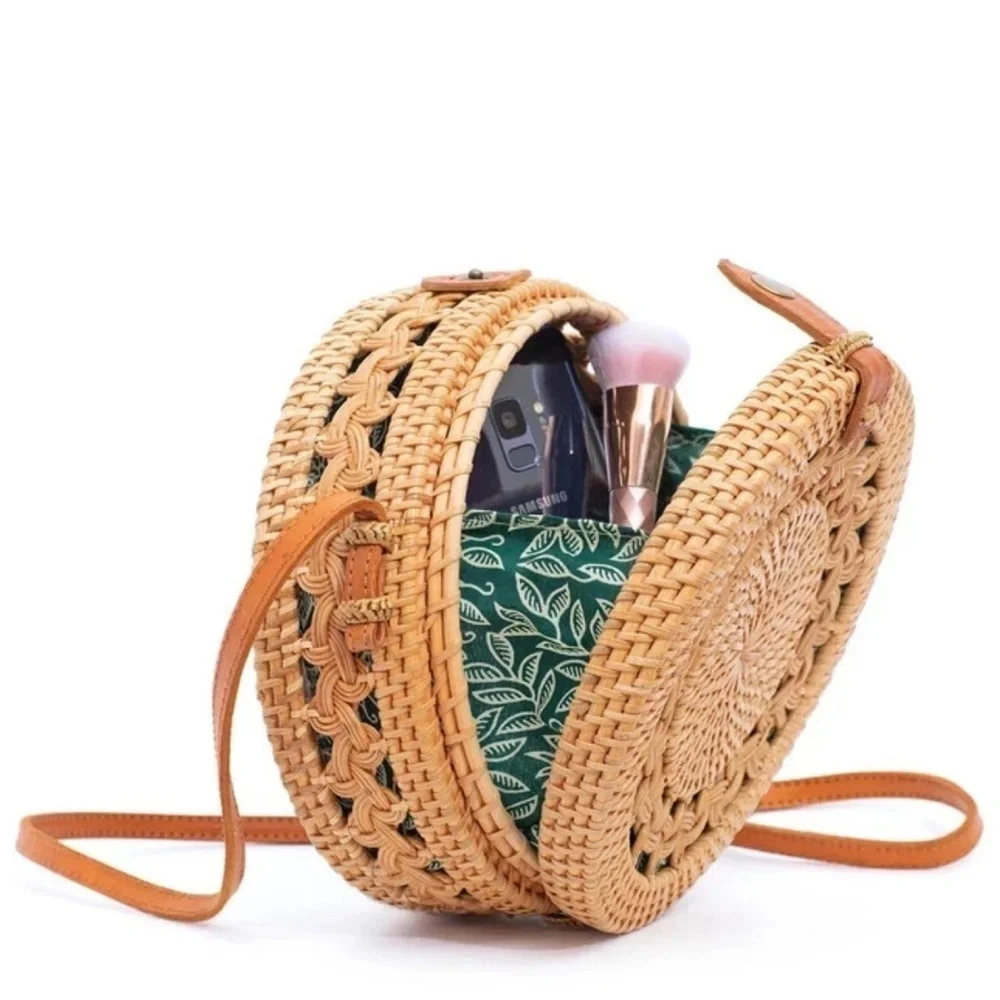 Amerii beautiful woven